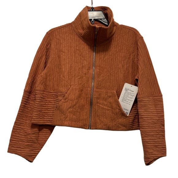 NWT Lululemon Textured Cropped Jacket in Desert Sun RARE - Picture 3 of 10